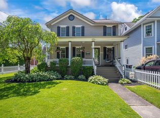 106 Hubbell St, Canandaigua, NY 14424