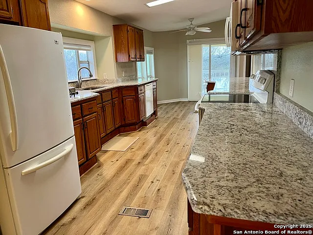 298 Haley Ln — Photo 10