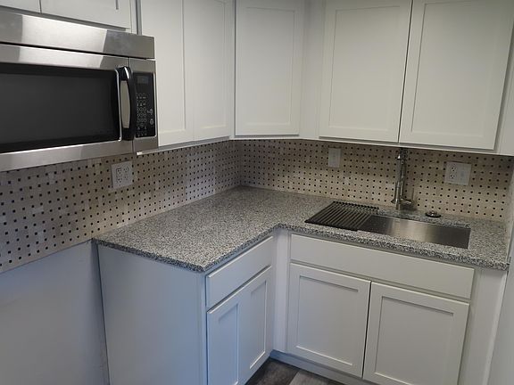 3rd image of 740 Franklin Ave #C