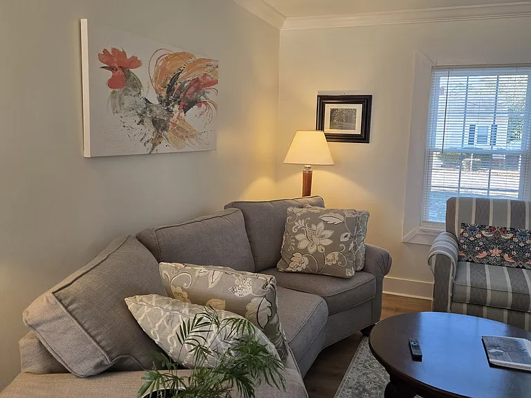 1718 Colleton Ave SE — Photo 8