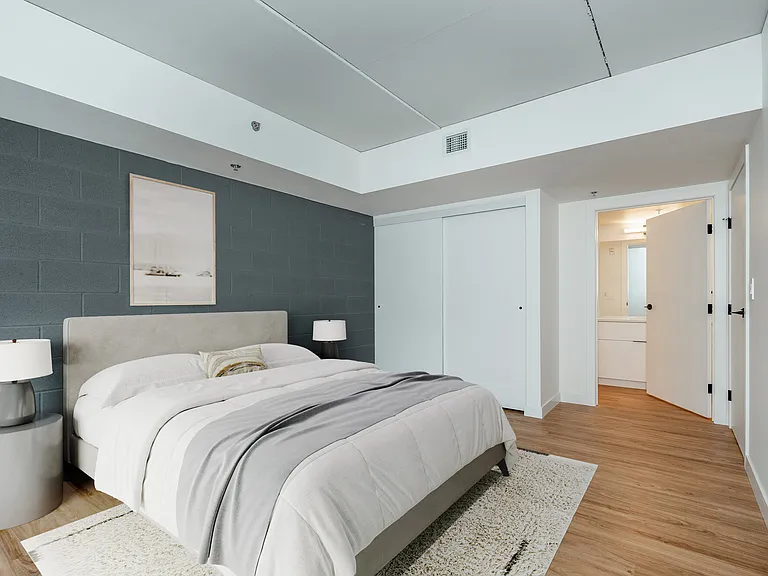 100 Alexander Ave — Photo 11