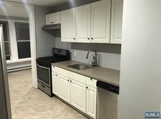6810 Hudson Ave, West New York, NJ 07093