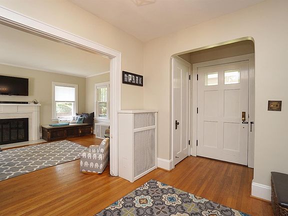 4th image of 6214 Orchard Ln