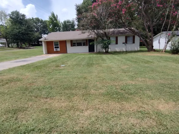 2601 E George Richey Rd, Longview, TX 75604