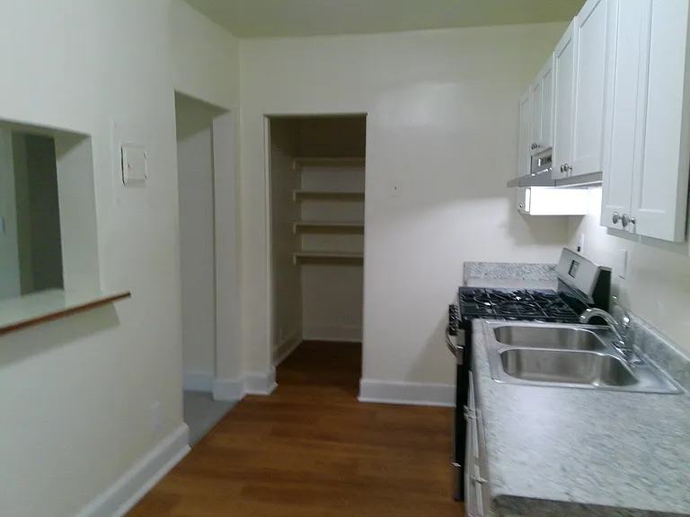 Park Manor — Photo 19