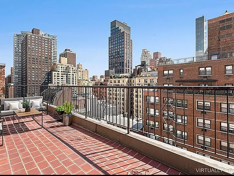 321 E 54th St #Penthouse B — Photo 8