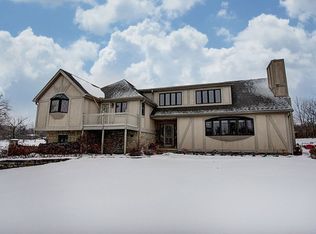 2718 Kemp Rd, Dayton, OH 45431