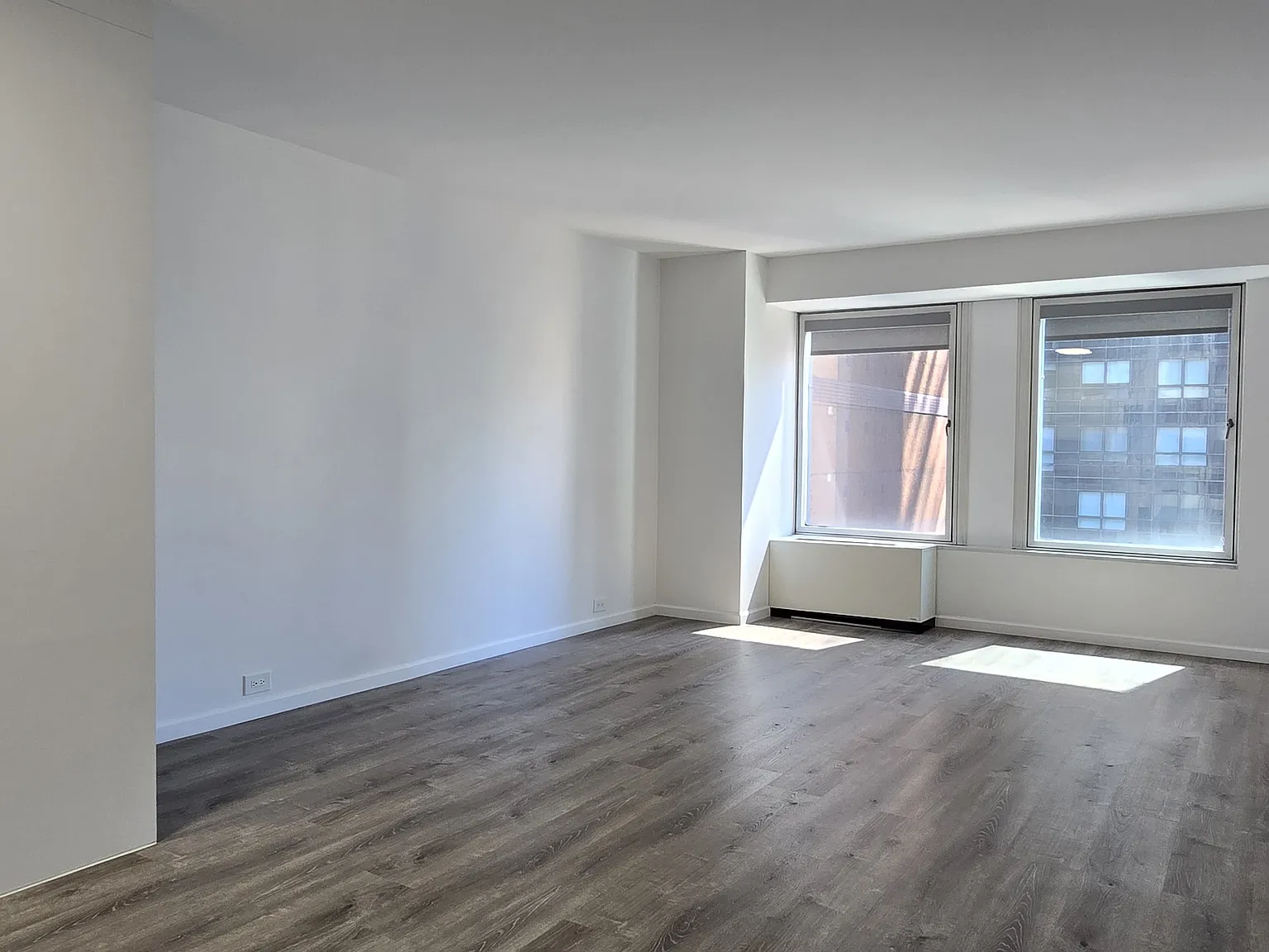 150 W 56th St — Photo 3
