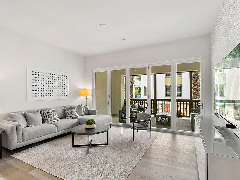 3440 Doheny Way — Photo 1