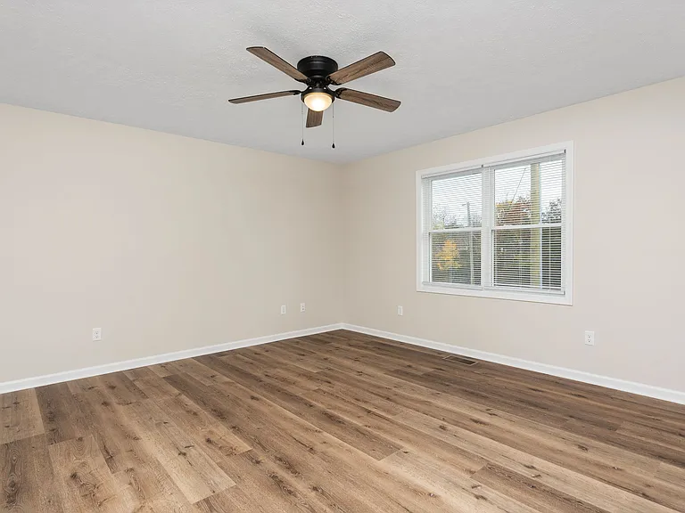 635 N Bayard Ave — Photo 12