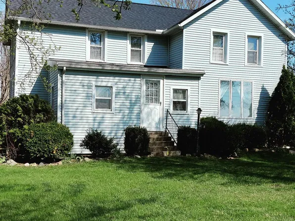 8135 Berkey Hwy, Blissfield, MI 49228