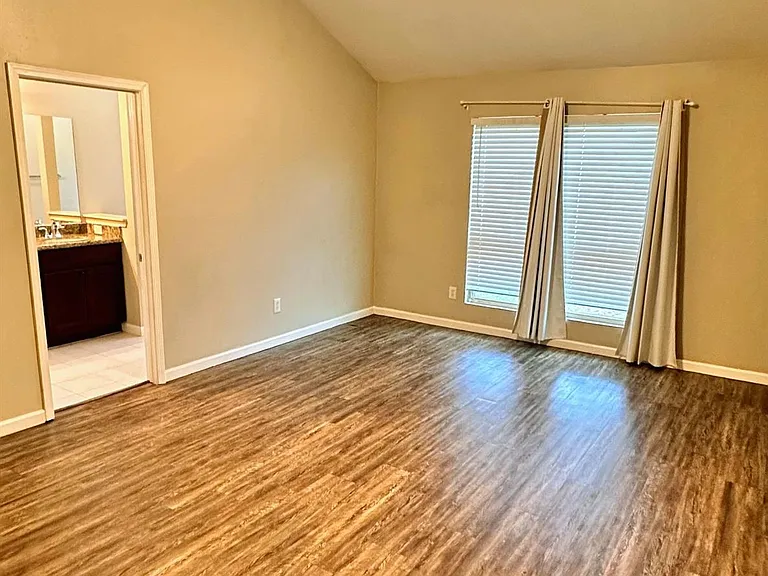 22707 Bridgewater Dr — Photo 6