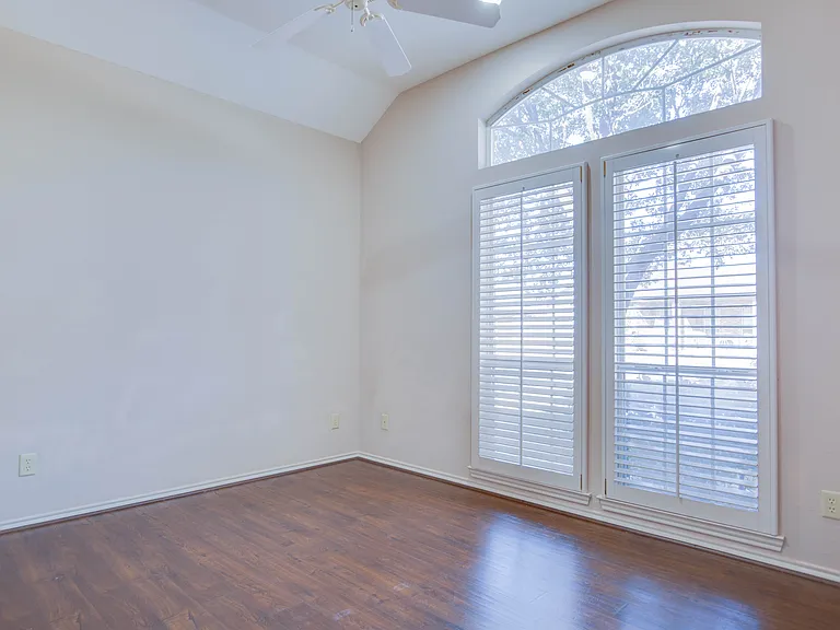 3203 Southridge Ct — Photo 12