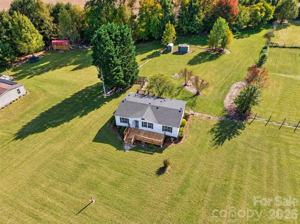 5863 Spring Branch Rd, Cherryville, NC 28021