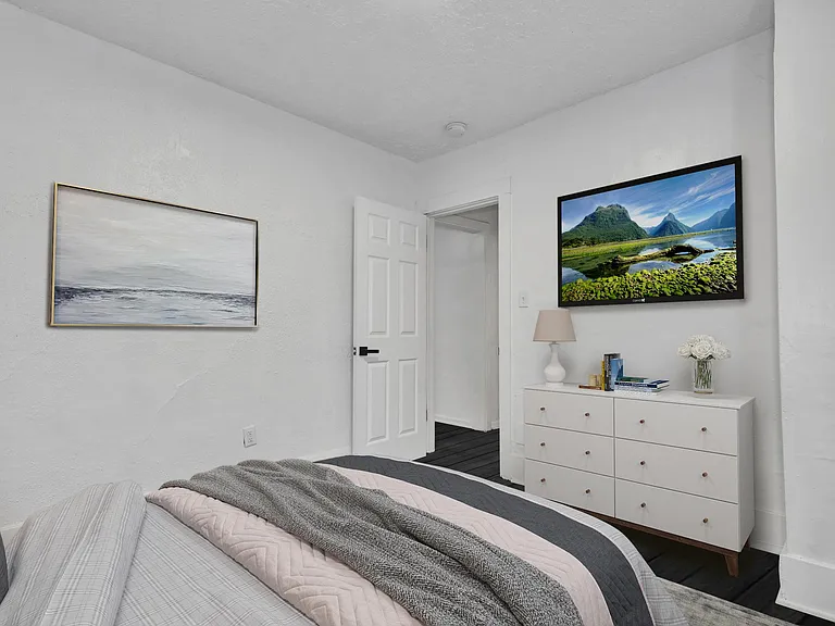 1224 E Malcolm X St #1 — Photo 10