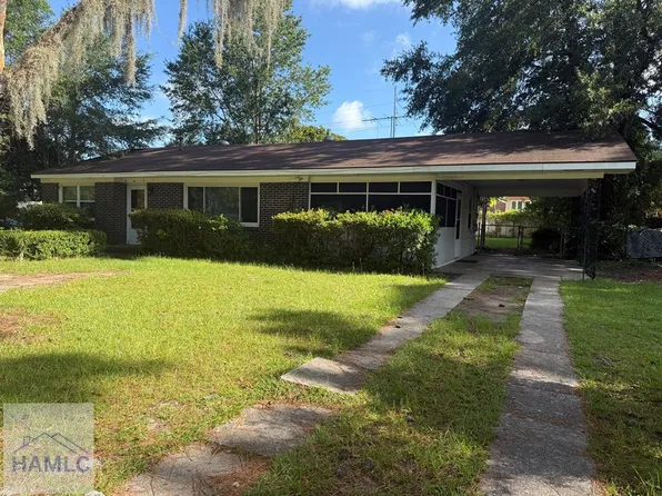 12 Delta Cir, Savannah, GA 31406