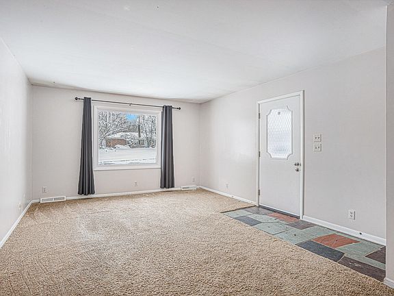 3rd image of 501 Maryland Ave NE