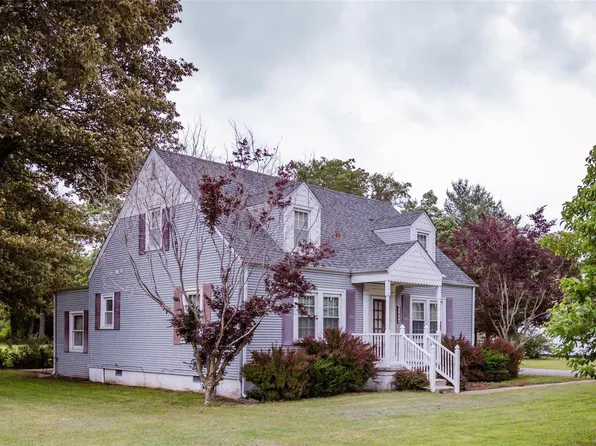 504 E Cedar St, Bertrand, MO 63823