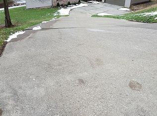 933 Briarhill Dr, Newark, OH 43055