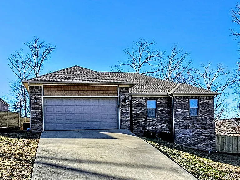 24 Pecan Ln — Photo 2
