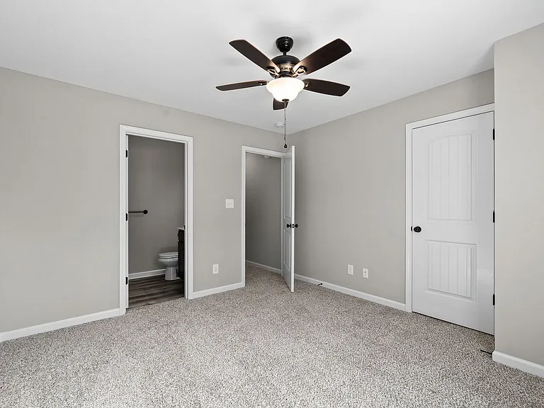 260 Smithson Ln — Photo 17