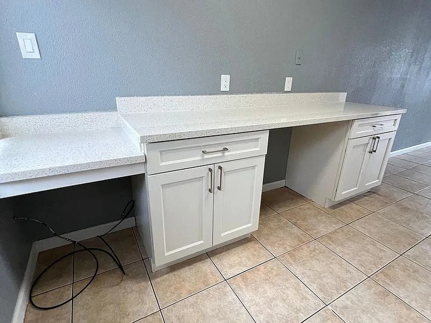 Updated 2 Bedroom Unit in a Great Martinez Location! — Photo 3