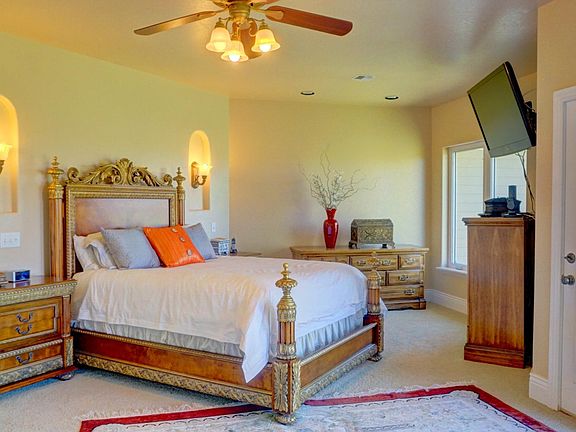 Master Bedroom 1