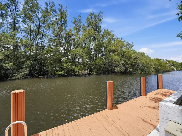 1400 NE 57th Street #304, Fort Lauderdale, FL 33334