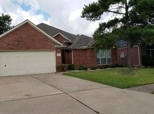 10115 Willow Crossing Dr, Houston, TX 77064