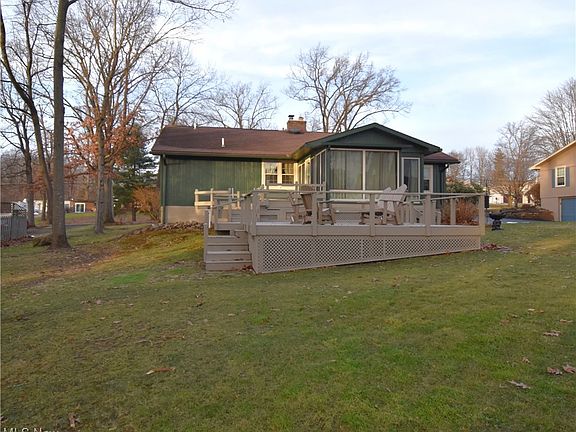 3rd image of 7058 Pine Grove Dr