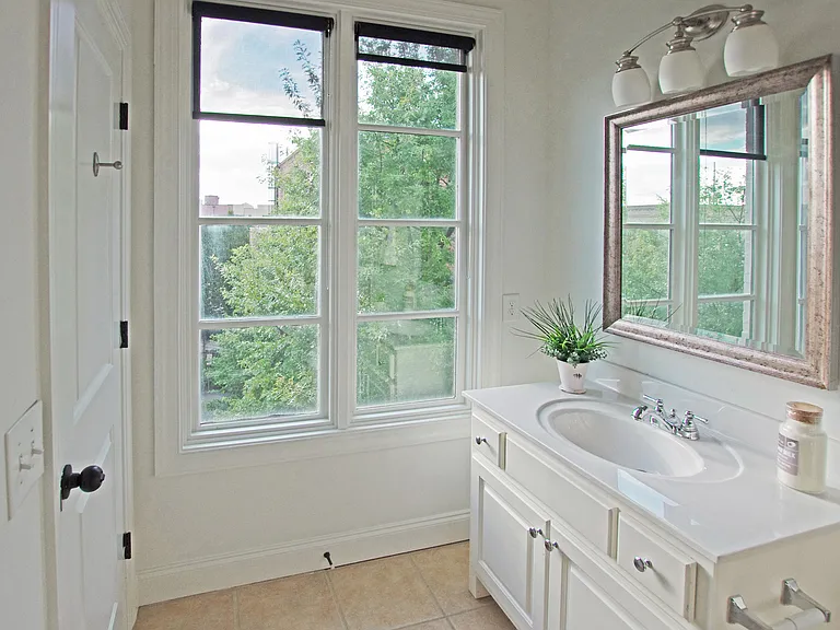 484 Bartram St SE — Photo 29