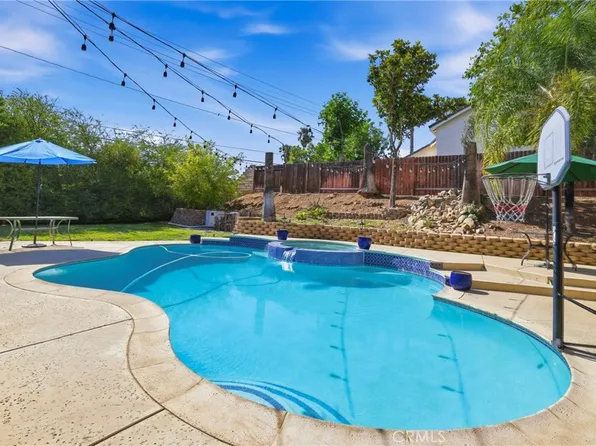 34308 Bella Vista Dr, Yucaipa, CA 92399