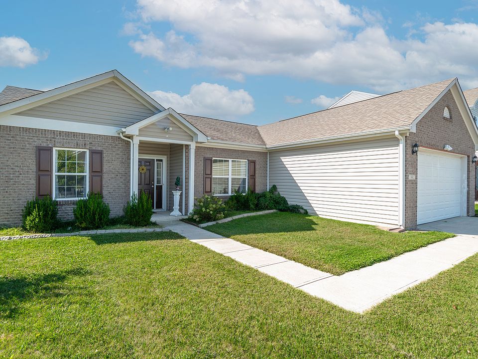 1st image of 841 Cherry Tree Ln