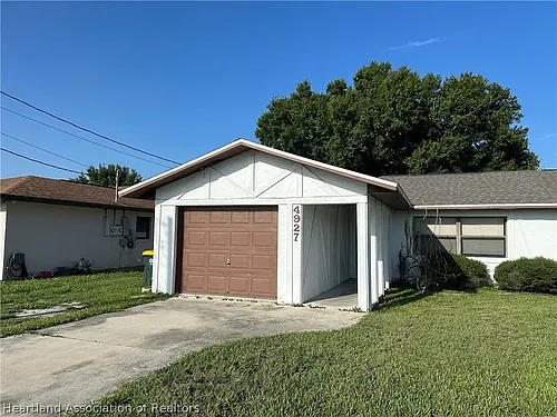 4927 Manatee Dr Photo 1