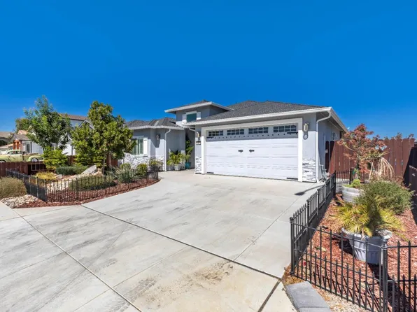 800 La Baig Dr, Hollister, CA 95023