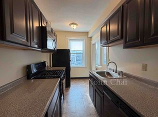 225 Kelton St #1, Boston, MA 02134