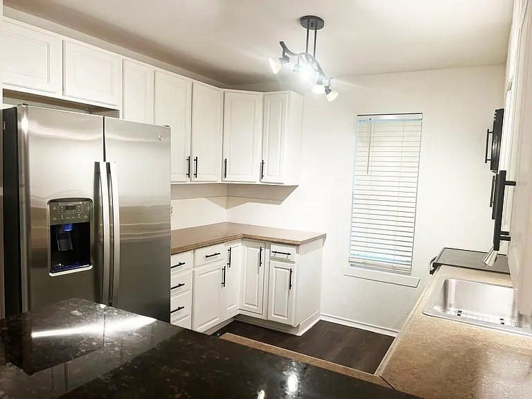 1805 Bristol Cv #1805 — Photo 6
