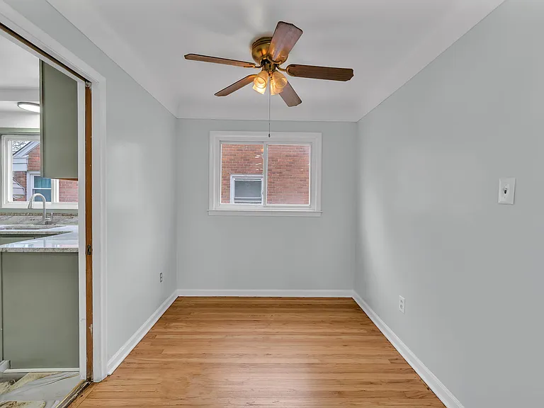 3837 Katherine St — Photo 21