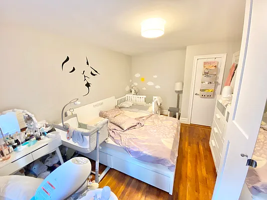 Rented by Carnegie Management Inc | media 33