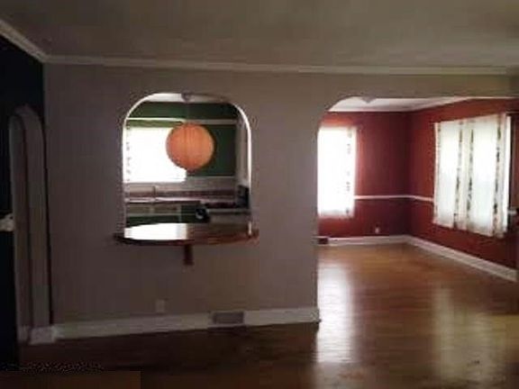 3rd image of 3445 Minnesota Dr