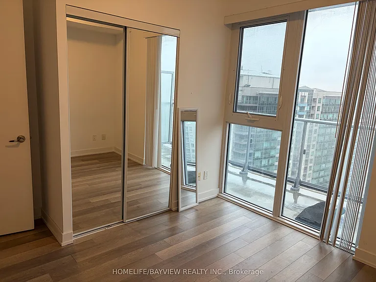 5180 Yonge St #2006 — Photo 9