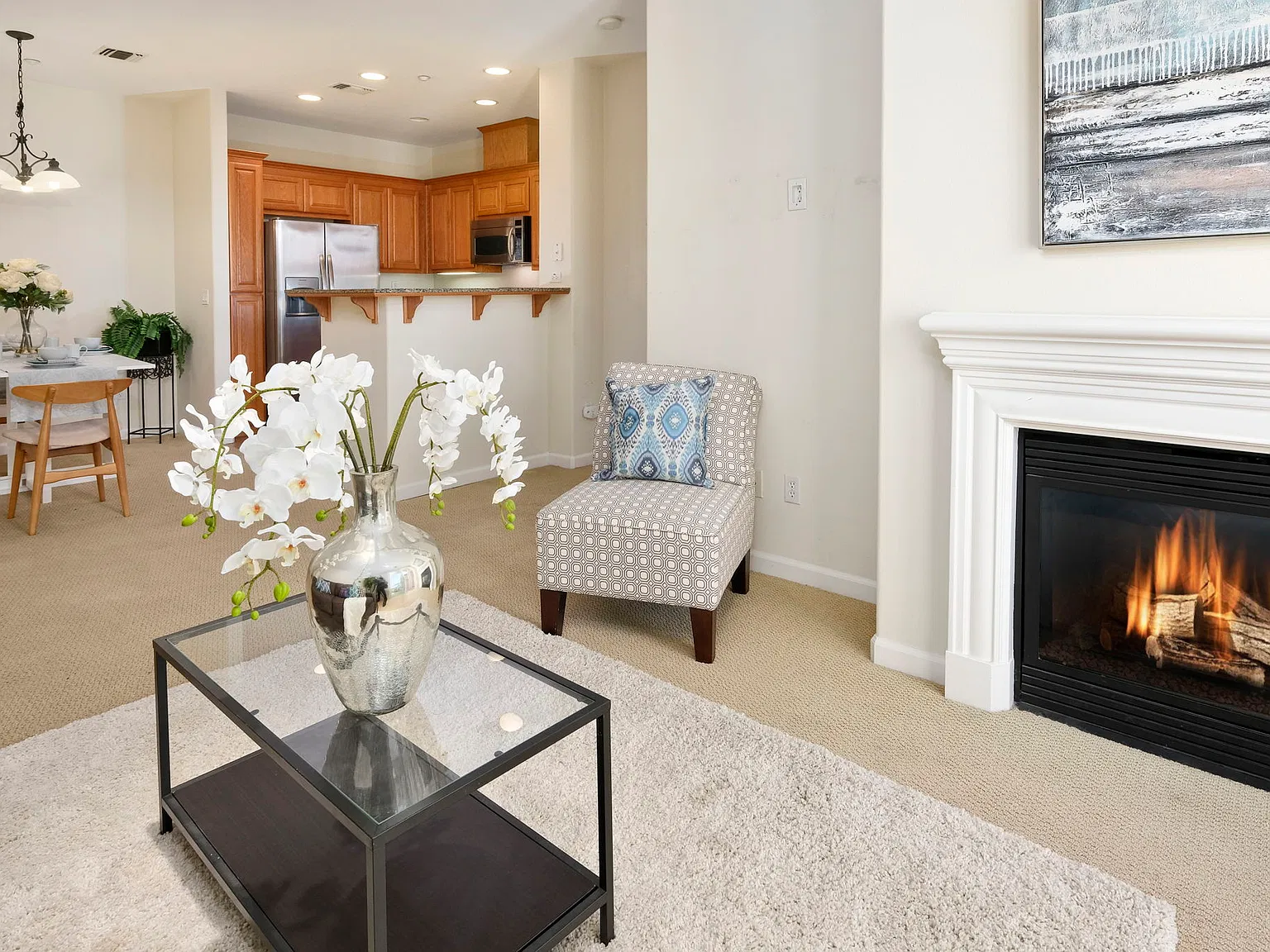 2 bed, 1105 sqft, $3,300 — Photo 4
