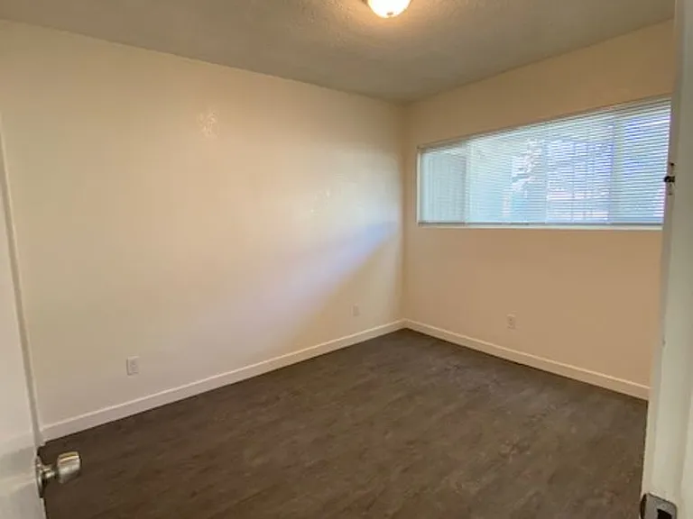 6418 Garvanza Ave — Photo 9