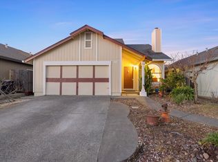 933 Bond Pl, Windsor, CA 95492