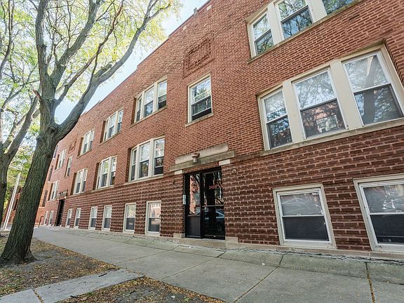 3rd image of 2459 W Sunnyside Ave APT 2