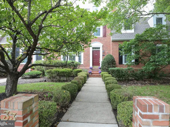 33 Tankard Ln, Washington Crossing, PA 18977