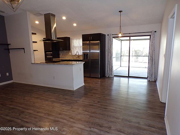 4th image of 10001 Elgin Blvd