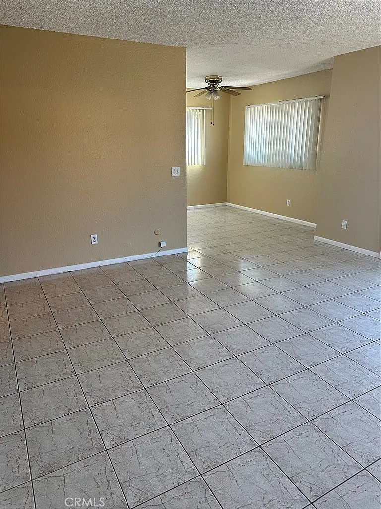 2 bed, 800 sqft, $2,250 — Photo 3