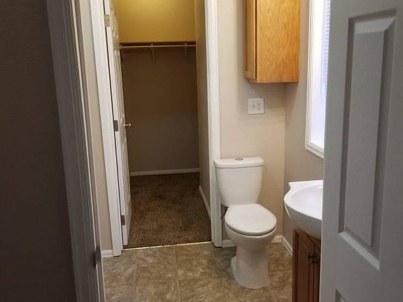 4th image of 101 S Jefferson St #205