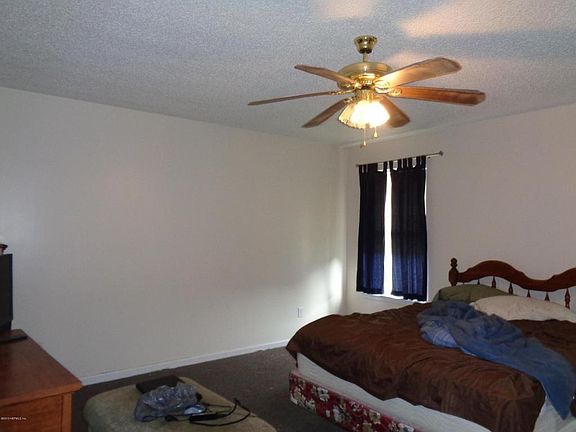 Master bedroom cobblefield 007